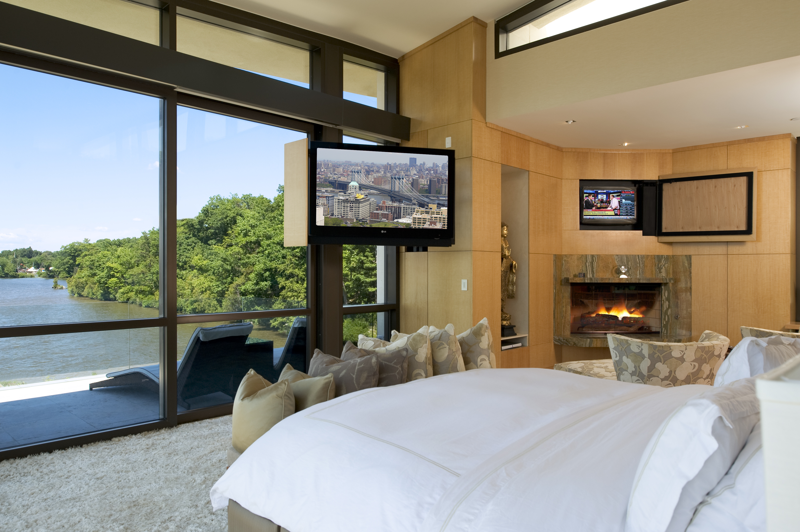 master suite with beige color schemes