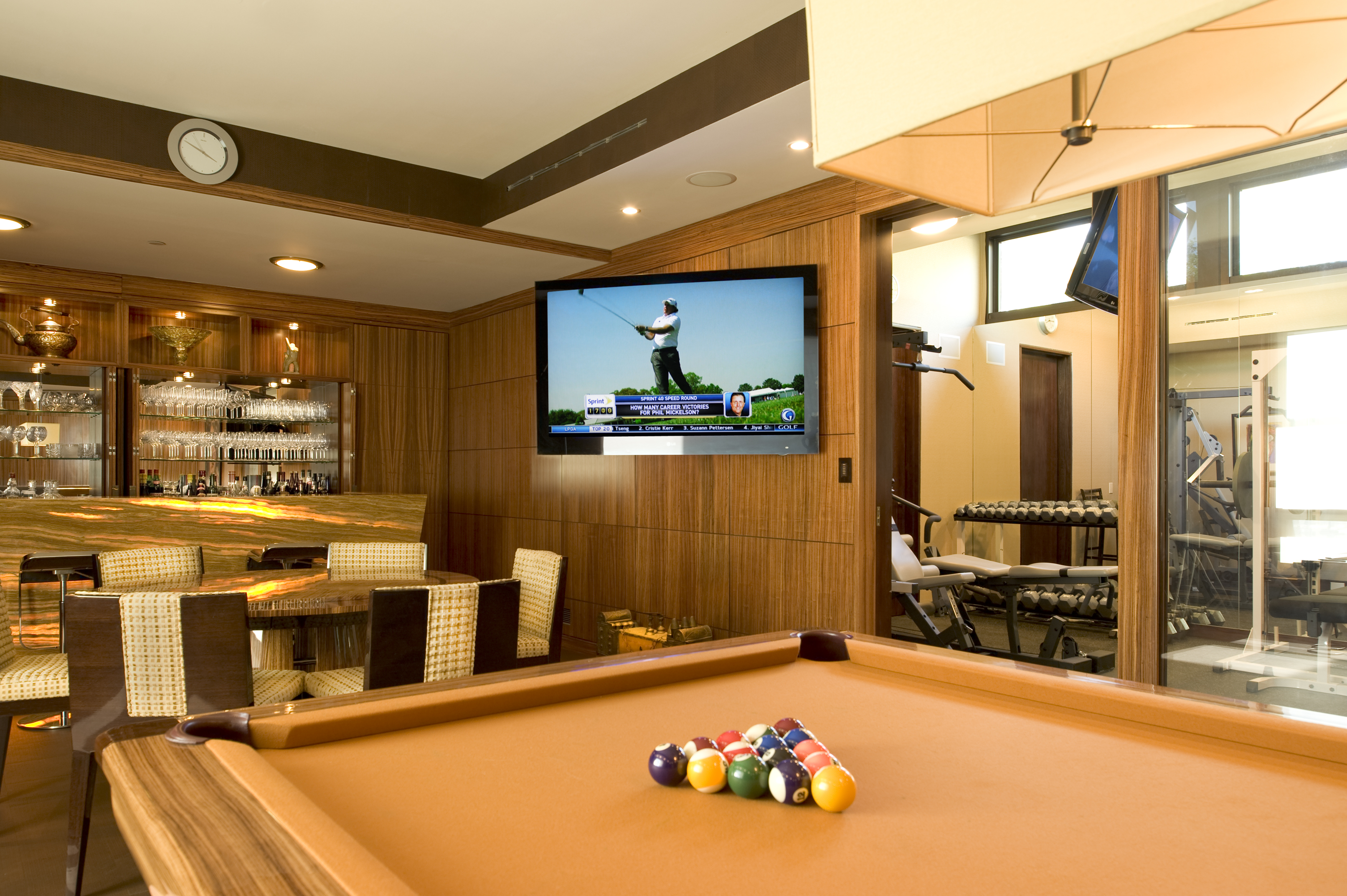 bar / game room